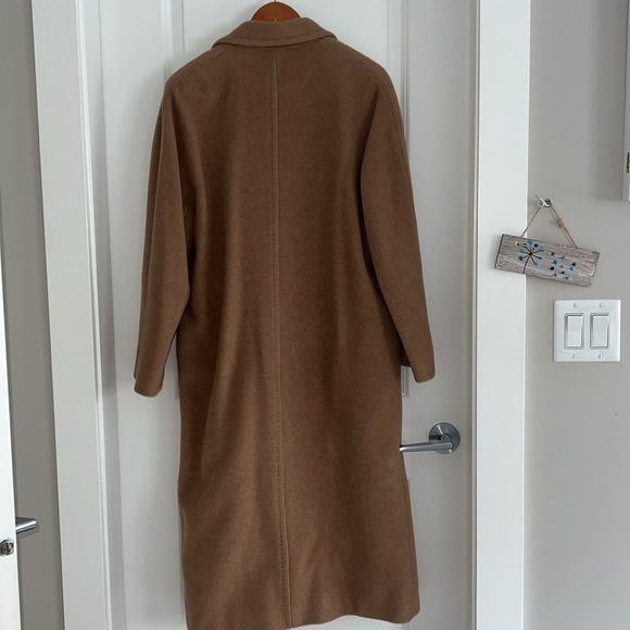 Babaton Camel Double-Breasted slouch  Coat - Picture 6 of 6